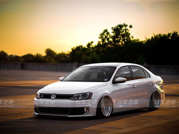 大众速腾GLI改装贴地风格